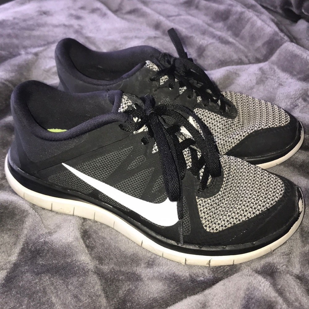 Black Nike Free 4.0